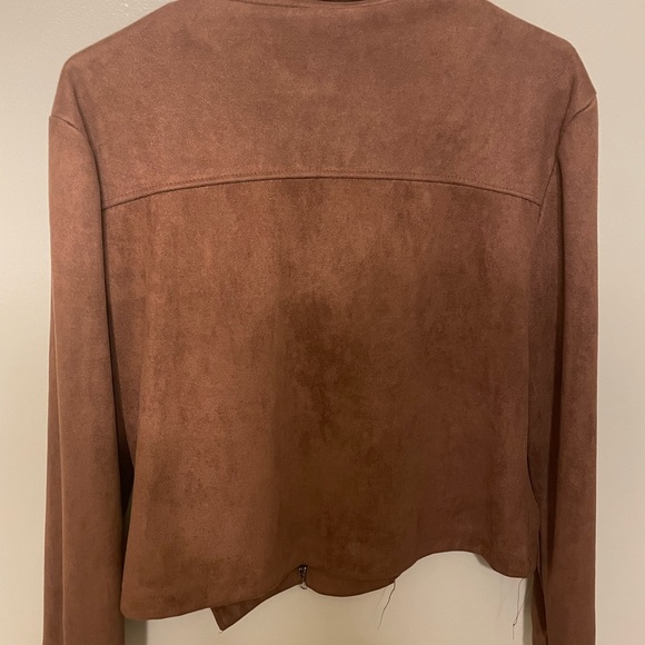 Jacket - Picture 5 of 6